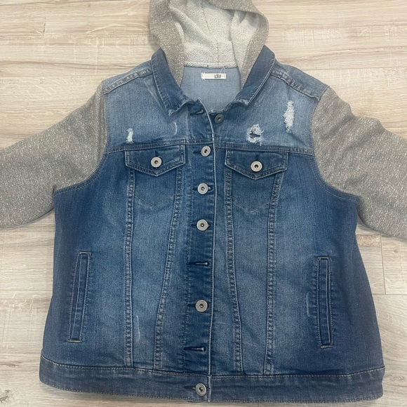 Lot18 hooded jean jacket-12 - Picture 3 of 11